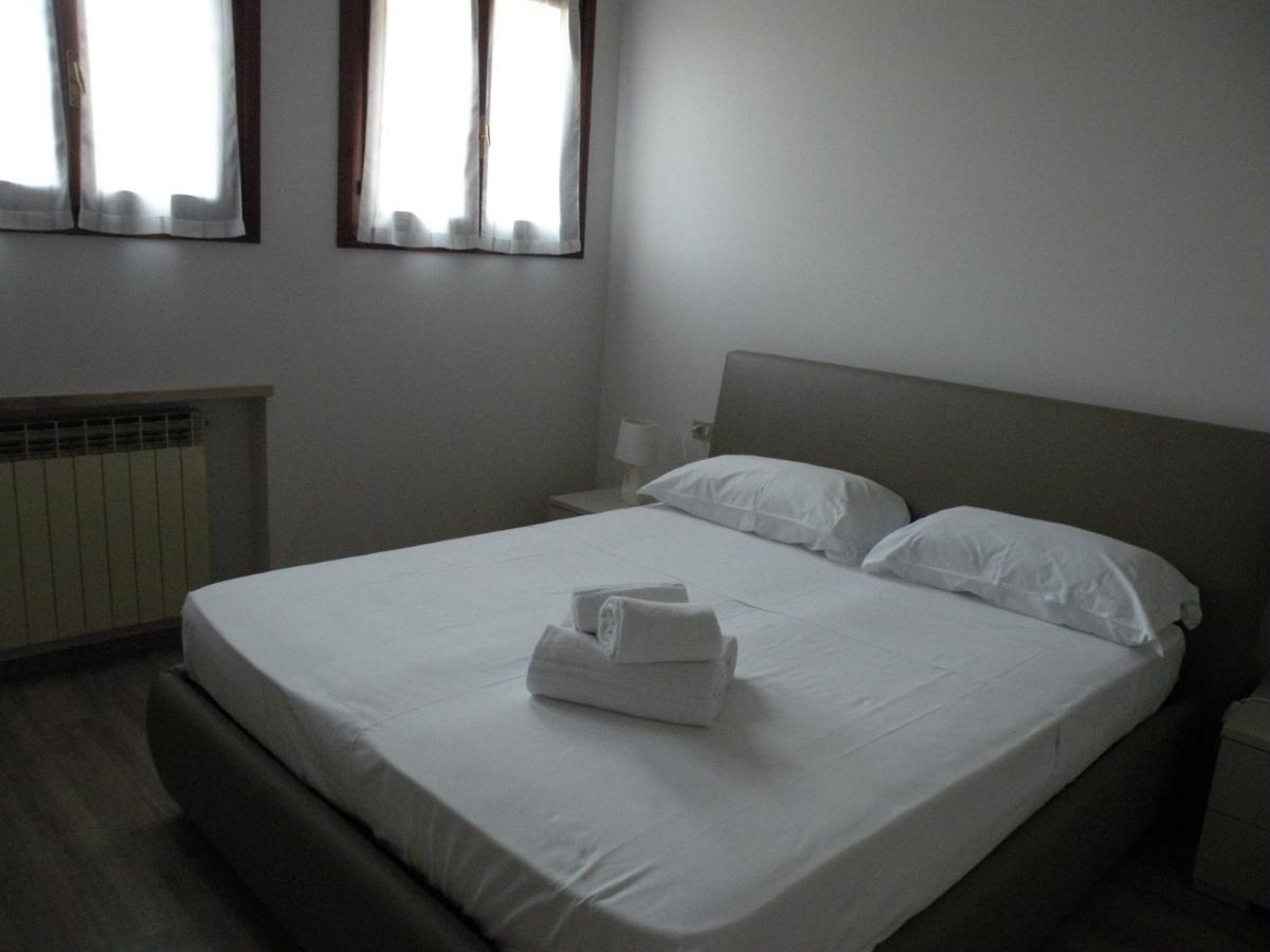 Il Lauro Apartment Lazise Exterior photo